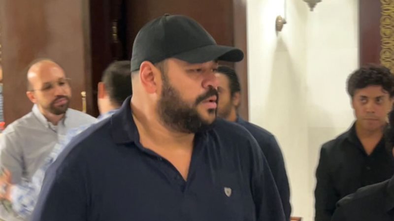 محمد ممدوح في عزاء تامر ضيائي