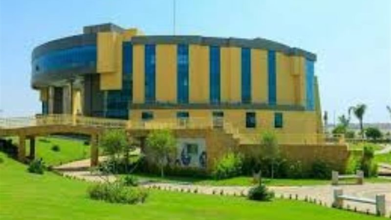 شكة الأولى للاستثمار والتنمية العقارية