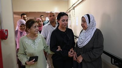 زيارة مفاجئة، وزيرة التضامن تتفقد دور الرعاية بالجيزة