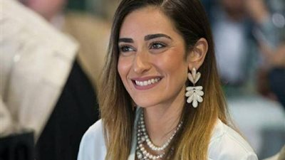 أمينة خليل: عادي اتجوز بتاع بنات ومبهتمش بكلام الناس (فيديو)