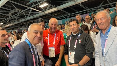وزير الرياضة يؤازر منتخب اليد أمام المجر في افتتاح مشوراه بالأولمبياد