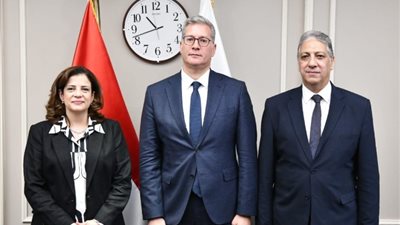 «البترول» تستثمر 222 مليون دولار في منطقة غرب الدلتا البحرية