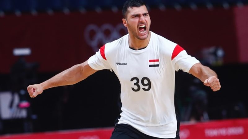يحيى الدرع لاعب منتخب مصر لكرة اليد