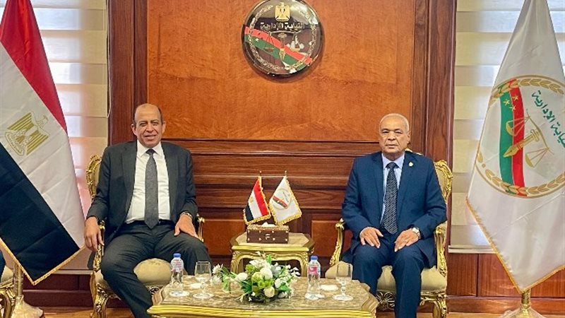 المستشار عبد الراضي صديق يستقبل رئيس نادي القضاة