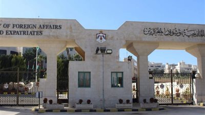 الخارجية الأردنية تطلب من مواطنيها عدم السفر إلى لبنان