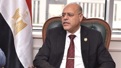 وزير العمل يوجه بسرعة متابعة ضحايا سقوط «سقالة أكتوبر» وصرف التعويضات