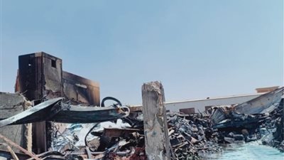 برميل «تنر» وراء حريق مصنع رويال للدهانات فى السادس من أكتوبر
