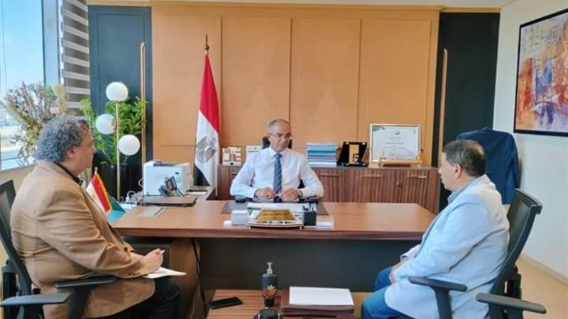 جانب من اجتماع وزارة الإسكان