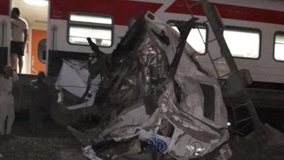 بيان الداخلية بشأن حادث تصادم قطار بسيارة نقل في بركة السبع