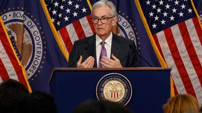 تأثر قرار تثبيت سعر الفائدة في أمريكا على الأسواق