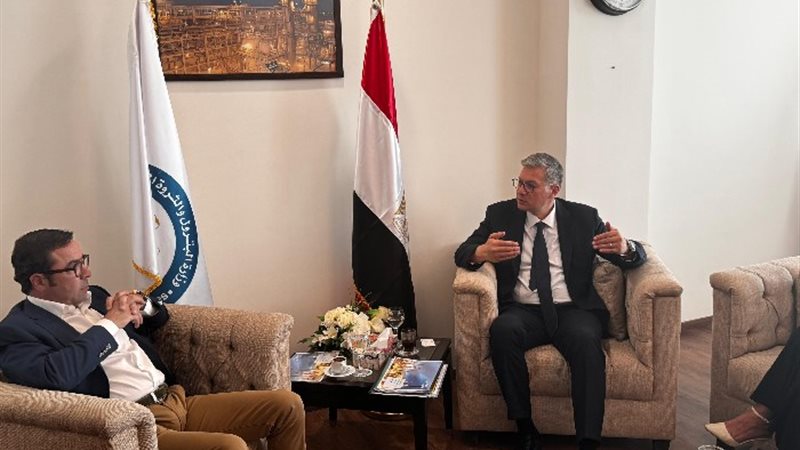 كريم بدوي وزير البترول والثروة المعدنية