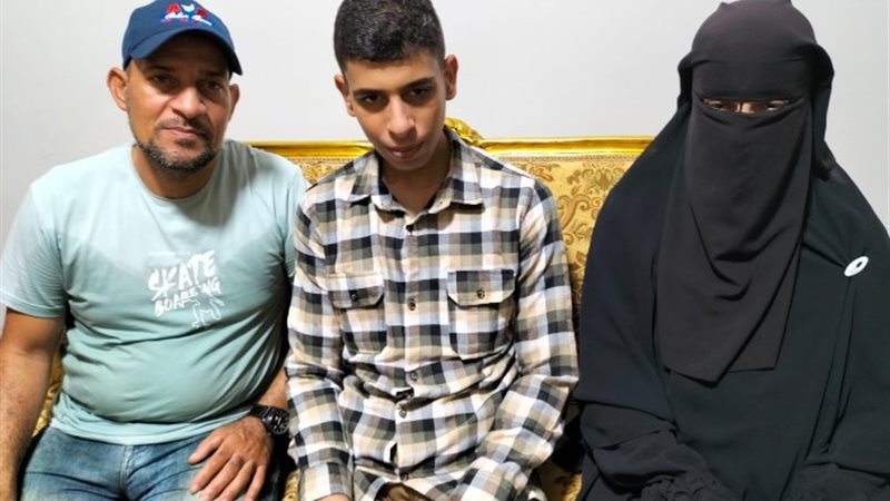 الطالب زياد وعائلته