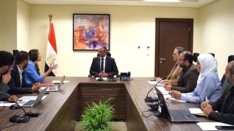 جانب من اجتماع وزارة الإسكان