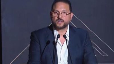 بسبب سعر سيارته الفارهة، عماد زيادة يتصدر الترند مواقع «السوشيال ميديا»