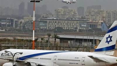 150 ألف إسرائيلي عالقون في الخارج بسبب إلغاء شركات طيران لرحلاتها