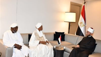 وزير تنظيم الحج والعمرة في تشاد: مصر أكبر دولة عرفها التاريخ ومناهجنا مصرية