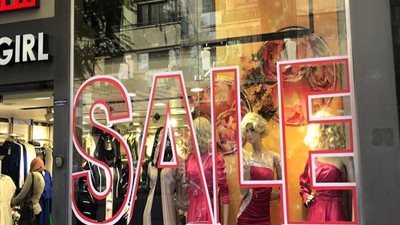 بتخفيضات 70 %، 450 محلًا يشاركون بالأوكازيون الصيفي في القاهرة