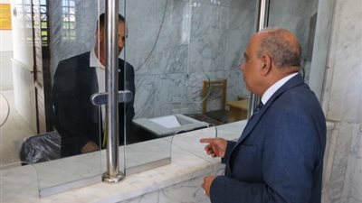 وزير الكهرباء يتفقد هندسة كهرباء مارينا بمرسى مطروح