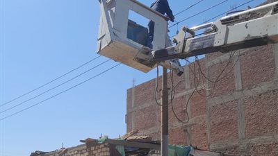 حملات مكبرة للنظافة والإنارة وتسوية الطرق بساقلتة في سوهاج (صور)