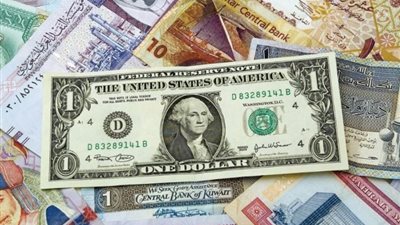 الدولار يقترب من 50 جنيهًا، ارتفاع أسعار العملات العربية والأجنبية بختام تعاملات اليوم