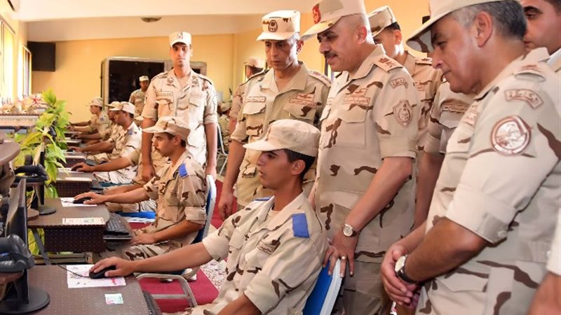 الفريق أحمد خليفة رئيس أركان حرب القوات المسلحة