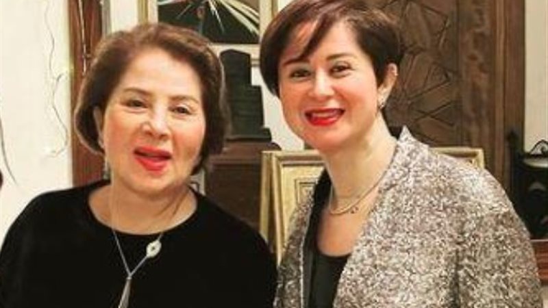 مي نور الشريف والفنانة بوسي