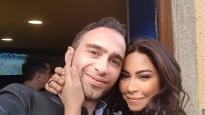 والد حسام حبيب يوجه رسالة نارية لـ شيرين عبد الوهاب: «محتاجة راجل»