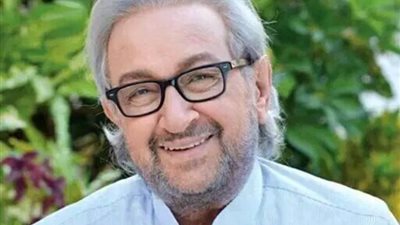 في ذكرى رحيله، نور الشريف يتفوق على عادل إمام بفيلم «سواق الاوتوبيس»