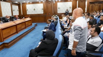 فرمان من كامل الوزير، ممنوع غلق أى منشأة صناعية إلا بقرار من وزير الصناعة