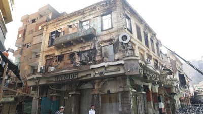 وزيرة التنمية المحلية ومحافظ القاهرة يتفقدان أعمال إزالة آثار حريق الموسكي