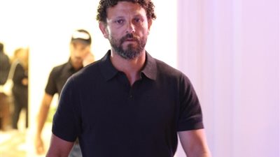 الخطيب وحسام غالي ووليد سليمان في عزاء الراحل صلاح حسني