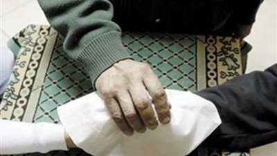 بسبب تعدد الزوجات، خناقة علي الهواء بين فاتن عبد المعبود وأستاذ بجامعة الأزهر (فيديو)