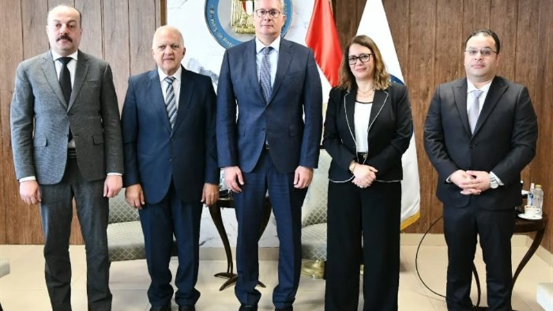 كريم بدوي وزير البترول والثروة المعدنية