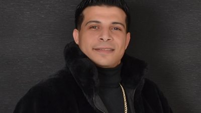 ابن شعبان عبد الرحيم لـ «الجمهور»: «هنزل أغاني واقعد نص المطربين في البيت»