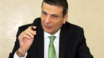 وزير الزراعة يجري حركة تغييرات وتنقلات واسعة بالمحافظات