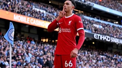 ليفربول يدرس الاستفادة من رحيل ارنولد للدوري الإسباني قبل انتهاء عقده