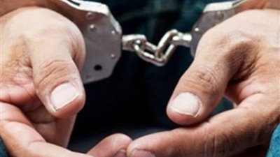 القبض على 3 عاطلين لاتجارهم فى الأسلحة البيضاء بمصر الجديدة