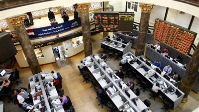 البورصة المصرية تواصل صعودها بمنتصف تعاملات اليوم