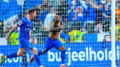 طاقم تحكيم فرنسي لمباراة الهلال والأهلي في كأس السوبر السعودي الليلة