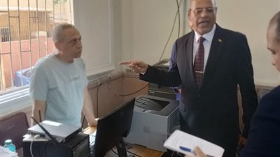 8 زيارات مفاجئة لمحمد جبران لمتابعة سير العمل بمحافظة القاهرة