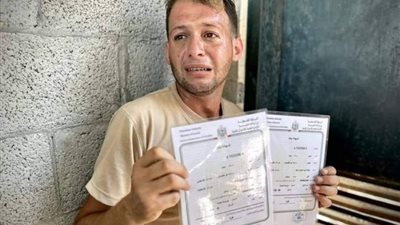 ذهب ليستخرج شهادتي ميلاد ابنيه التوأم، الاحتلال يقتل فرحة أب ويحولها لدمار