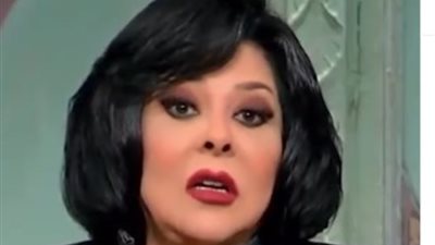 لأول مرة، إسعاد يونس تكشف مفاجأة عن «ضرتها» الفنانة الشهيرة (فيديو)