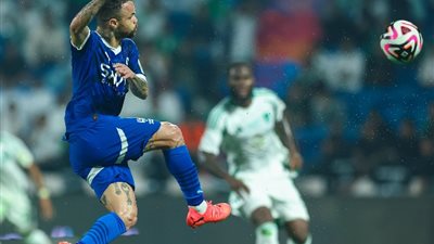 الأهلي والهلال إلى ركلات الترجيح بعد التعادل في كلاسيكو السعودية (فيديو)