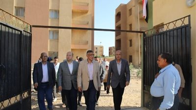 قبل عرض مقترحات وزارة التعليم غدًا، خطة الجيزة لمواجهة الكثافة الطلابية