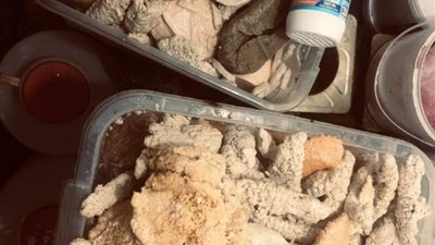 ضبط 1.25 طن أغذية فاسدة فى حملات مكثفة بأسواق دمياط