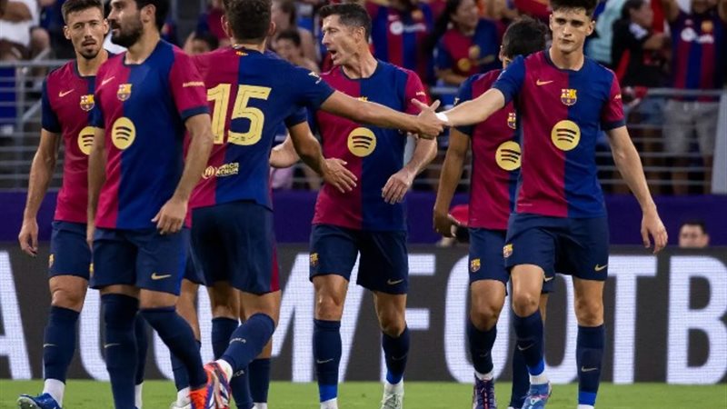 لاعبو برشلونة