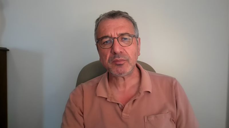 نعمان أبو عيسى خلال حواره مع الجمهور