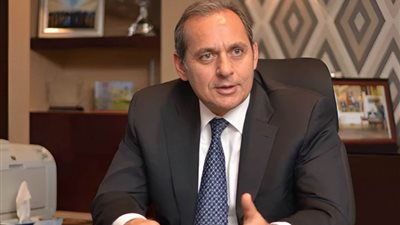 رئيس البنك الأهلي المصري ضمن أقوى الرؤساء التنفيذيين في الشرق الأوسط 2024