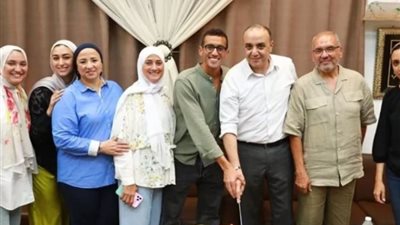 منحه نصف مليون جنيه، تكريم أحمد الجندي في نادي الشمس (صور)