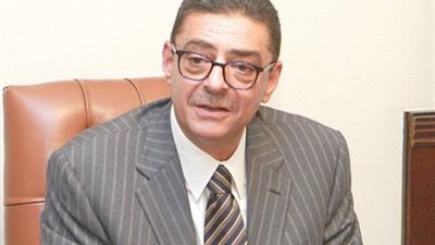 الموت يفجع محمود طاهر رئيس النادي الأهلي السابق